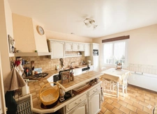 Maison sur sous sol 4 chambres -1500m² de terrain