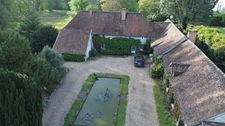 Propriété de charme bord de riviére 242m² 