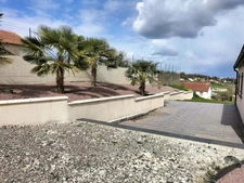 4-bedroom house with garden - with a view 
