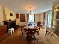 Maison de bourg 100m² - 3 chambres et dépendances  SAINT SAUVEUR (86)