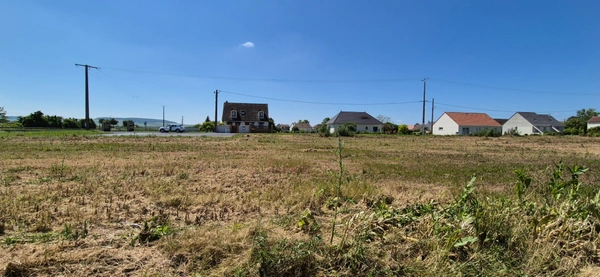 Dpt Marne (51), à vendre PLIVOT - Terrain à bâtir de 600 m²