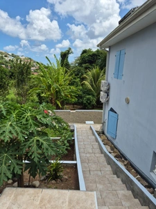 We fell in love with this 5-room villa on 2 levels at Anse à L'Ane in Trois-Ilets.                                                       