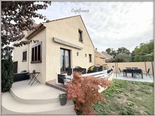 VILLEPINTE – Quartier Haie-Bertrand | Maison individuelle 133 m² (150 m² au sol) – 5 chambres – Sous-sol total & Jardin