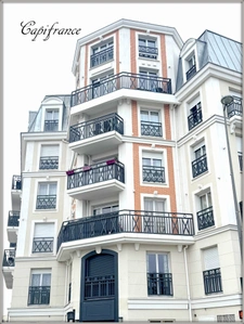 Appartement à vendre 3 pièces dernier étage asceseur  grande terrasse