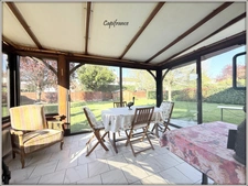 Maison à vendre 5 pièces + garage. Beau terrain de plus de 900m²!
