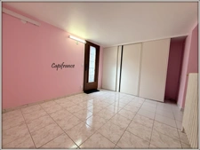 Aulnay-sous-Bois Sud – Maison avec cour privative et stationnement.