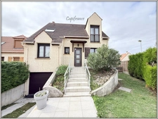 VILLEPINTE – Quartier Haie-Bertrand | Maison individuelle 133 m² (150 m² au sol) – 5 chambres – Sous-sol total & Jardin