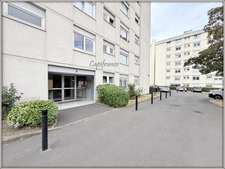 Appartement 4 pièces - 2 places de parking + cave Clichy-sous-bois 