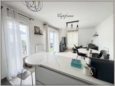 Appartement à vendre 3 pièces dernier étage asceseur  grande terrasse