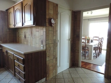 Dpt Ain (01), à vendre BOURG EN BRESSE, appartement T3 de 109 m² au sixième étage avec vue panoramique, balcon, cave et garage