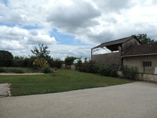 Dpt Ain (01), à vendre BOURG EN BRESSE, quartier Grand Challes, maison de 148 m² sur 2 niveaux (possibilité 2 logements indépendants) - Terrain de 1 078 m²