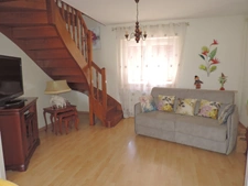 Dpt Ain (01), à vendre BOURG EN BRESSE, quartier Grand Challes, maison de 148 m² sur 2 niveaux (possibilité 2 logements indépendants) - Terrain de 1 078 m²