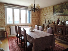 Dpt Ain (01), à vendre MONTAGNAT, propriété à rénover avec maison de 84 m² et dépendance de 170 m² - Terrain de 2 300 m²