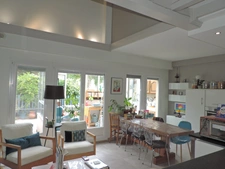 Dpt Ain (01), à vendre BOURG EN BRESSE, appartement T5 de 113 m² en duplex avec véranda, terrasse, jardin privatif et garage