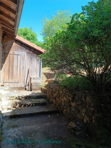 10-room farmhouse - large barn - Rare find in SAINT VICTOR MONTVIANEIX (63550) in Auvergne-Rhône Alpes