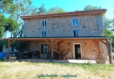 Maison 177 m2 - 6 pièces - 3 Chambres avec vue exceptionnelle à Saint Victor Montvianeix (63550)