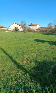 Terrain à vendre - RARE sur PUY GUILLAUME (63290)
