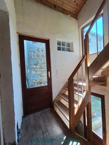 Fermette 10 pièces - grande grange - Rare à SAINT VICTOR MONTVIANEIX (63550) en Auvergne-Rhône Alpes