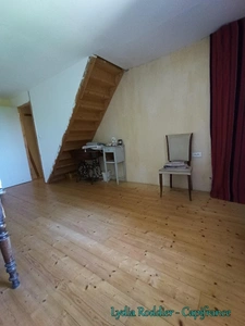 Fermette 10 pièces - grande grange - Rare à SAINT VICTOR MONTVIANEIX (63550) en Auvergne-Rhône Alpes