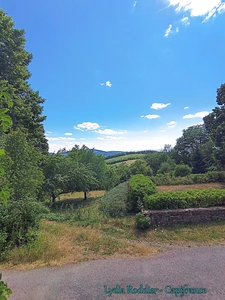 10-room farmhouse - large barn - Rare find in SAINT VICTOR MONTVIANEIX (63550) in Auvergne-Rhône Alpes