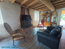 Maison 177 m2 - 6 pièces - 3 Chambres avec vue exceptionnelle à Saint Victor Montvianeix (63550)
