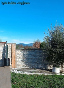 Maison plain-pied - 5 pièces - terrain 5000 m2 LUZILLAT (63350)