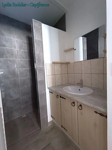 Maison 3 pièces 60 m2 rénovée dans le centre de CHATELDON (63290) - secteur calme