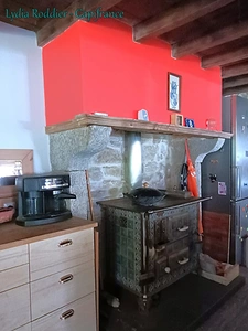 Maison 177 m2 - 6 pièces - 3 Chambres avec vue exceptionnelle à Saint Victor Montvianeix (63550)