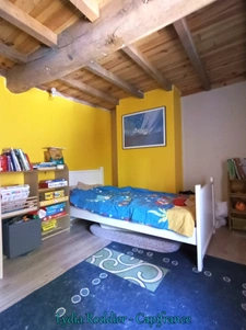 Maison 177 m2 - 6 pièces - 3 Chambres avec vue exceptionnelle à Saint Victor Montvianeix (63550)