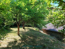 Fermette 10 pièces - grande grange - Rare à SAINT VICTOR MONTVIANEIX (63550) en Auvergne-Rhône Alpes