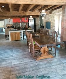 Maison 177 m2 - 6 pièces - 3 Chambres avec vue exceptionnelle à Saint Victor Montvianeix (63550)