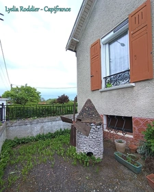 Maison 68 m2 – 1 chambre – terrain 600 m2– garage – dépendances à PUY GUILLAUME (63)