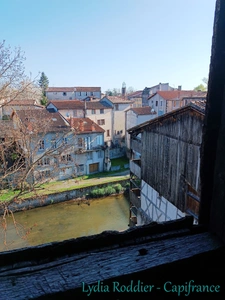 Maison à colombage - 240 m2 à rénover sur 5 niveaux à Maringues-63350