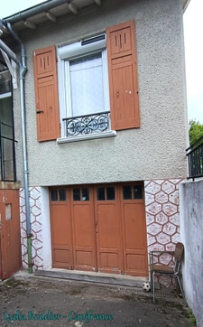 Maison 68 m2 – 1 chambre – terrain 600 m2– garage – dépendances à PUY GUILLAUME (63)