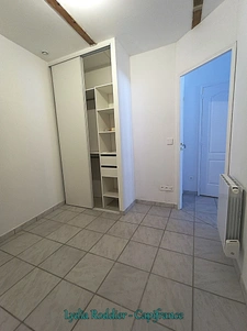 Maison 3 pièces 60 m2 rénovée dans le centre de CHATELDON (63290) - secteur calme