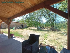 Maison 177 m2 - 6 pièces - 3 Chambres avec vue exceptionnelle à Saint Victor Montvianeix (63550)