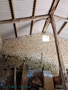 Fermette 10 pièces - grande grange - Rare à SAINT VICTOR MONTVIANEIX (63550) en Auvergne-Rhône Alpes