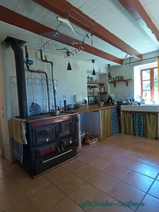 10-room farmhouse - large barn - Rare find in SAINT VICTOR MONTVIANEIX (63550) in Auvergne-Rhône Alpes