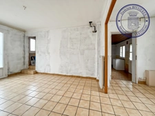 🏡 Vue Église Saint-Martin : Maison de ville avec jardin et accord pour surélévation - Rénovation "Zéro carbone"