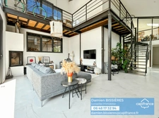 Architect-designed house with exceptional volumes, close to the village of Vertou - 4 bedrooms - Swimming pool - Exclusive 