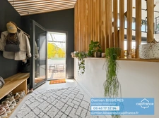 Architect-designed house with exceptional volumes, close to the village of Vertou - 4 bedrooms - Swimming pool - Exclusive 