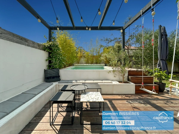 Maison d'architecte aux volumes exceptionnels, proche du bourg de Vertou - 4 chambres - Piscine - Exclusivité 