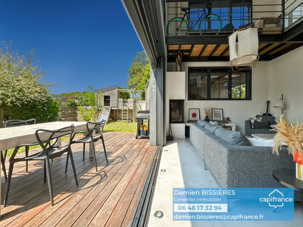 Maison d'architecte aux volumes exceptionnels, proche du bourg de Vertou - 4 chambres - Piscine - Exclusivité 
