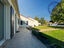 Maison à vendre, plain-pied, Haute-Goulaine, proche du bourg, 4 chambres, dépendance 20m2
