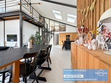 Architect-designed house with exceptional volumes, close to the village of Vertou - 4 bedrooms - Swimming pool - Exclusive 