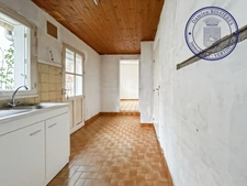 🏡 Vue Église Saint-Martin : Maison de ville avec jardin et accord pour surélévation - Rénovation "Zéro carbone"