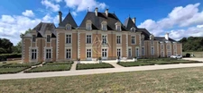 19th century castle with a 75 ha park, located in the immediate vicinity of Poitiers.