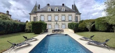 Maison à vendre 11 pièces  a 305 min de Limoges. Venez avec votre brosse à dents...