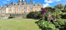 Château du XIXe siècle avec un parc de 75 ha, situé à proximité immédiate de Poitiers.
