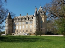 Propriete à vendre 72 pièces proche de BOURGES (18)